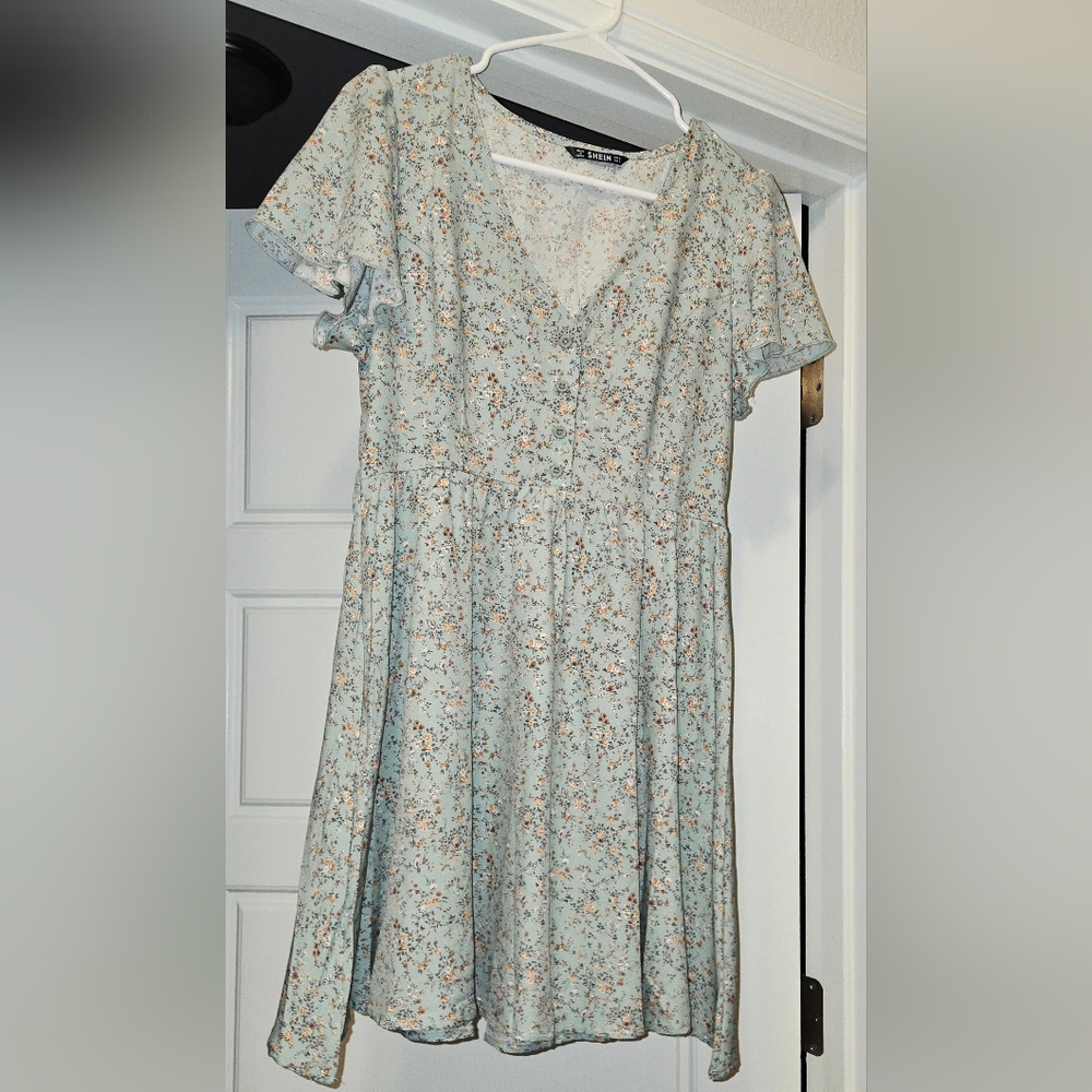 🌿 NEW - 🌸 Floral Button Down Babydoll Dress 💃 Size Small